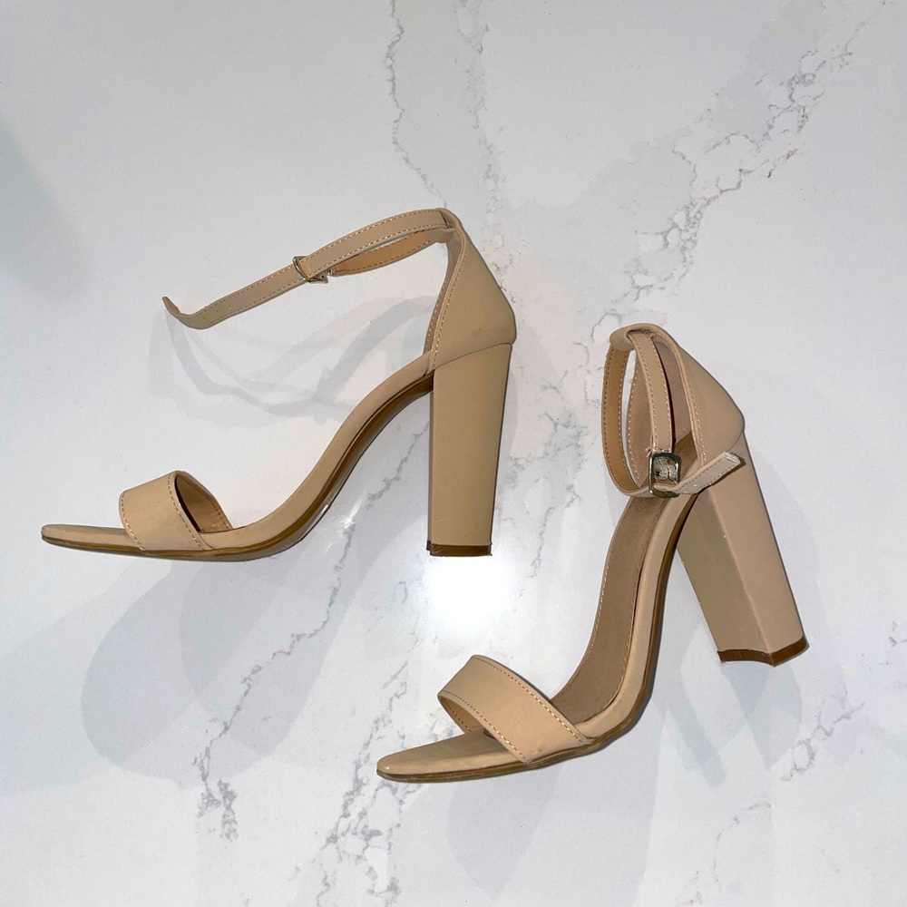 Charlotte Russe nude heel